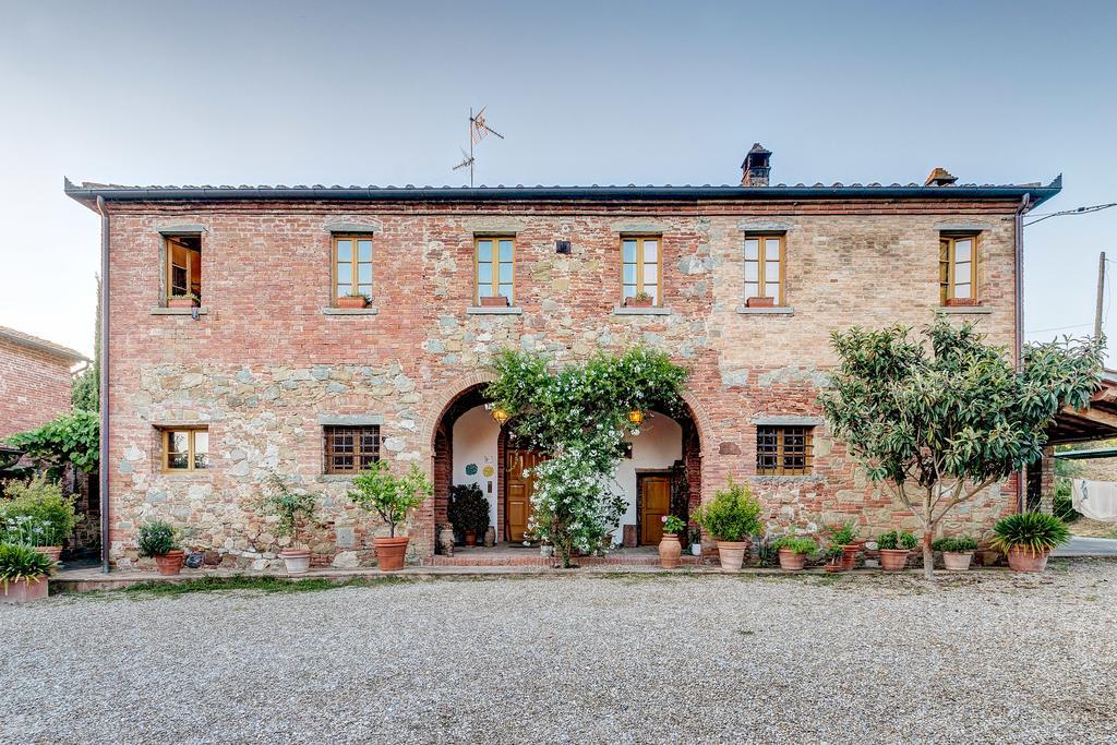 Agriturismo Il Poggiarello Foiano Della Chiana Exterior photo